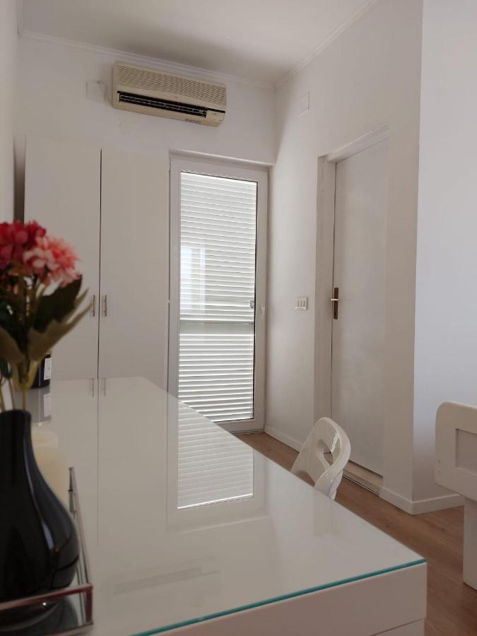 Apartmani มาคาร์สกา ภายนอก รูปภาพ