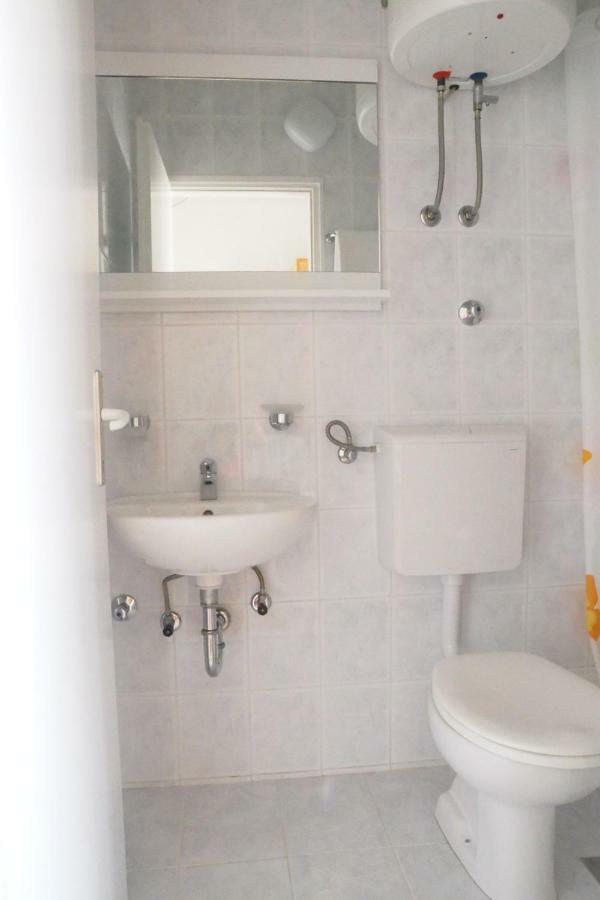 Apartmani มาคาร์สกา ภายนอก รูปภาพ